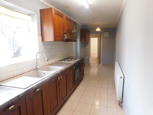 Apartment in Rushden, North Northamptonshire - View 2