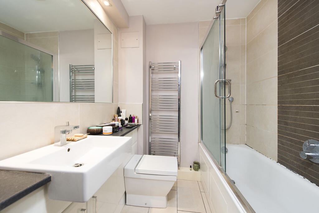 Apartment in London - View 4