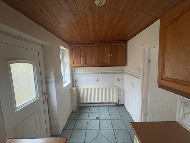 House in Leeds, West Yorkshire - View 4