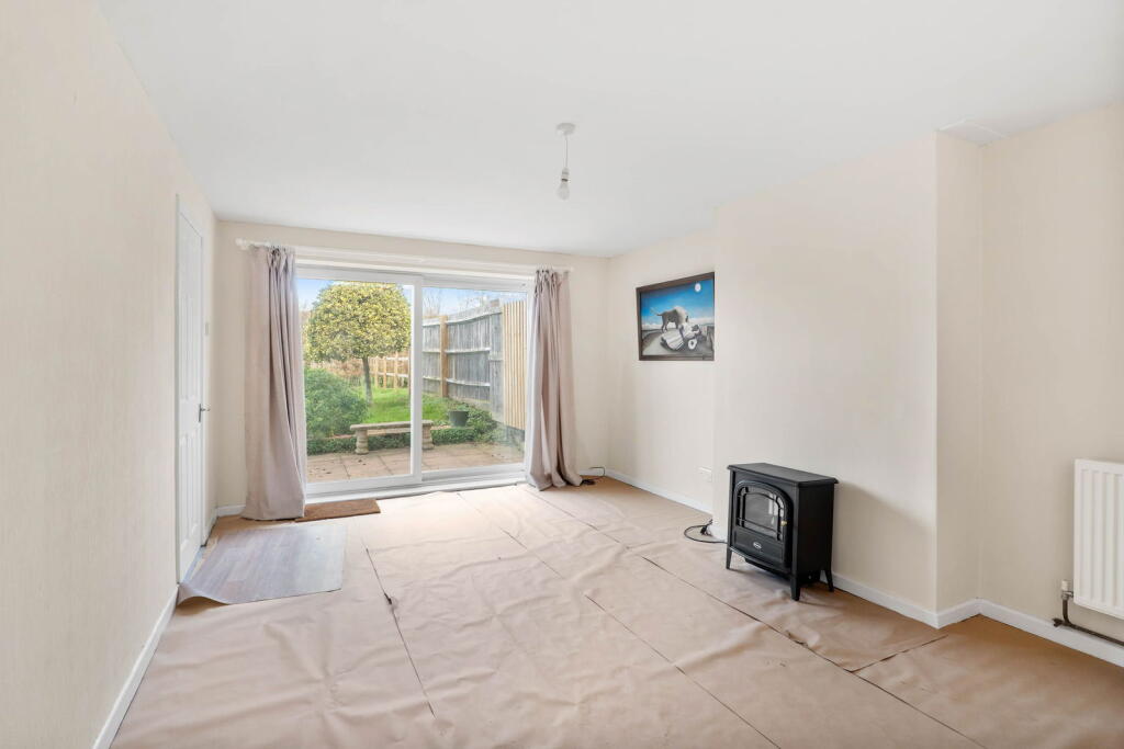 13 Lower Croft, Cropthorne, Pershore, Worcestershire.  WR10 3NA photo 3
