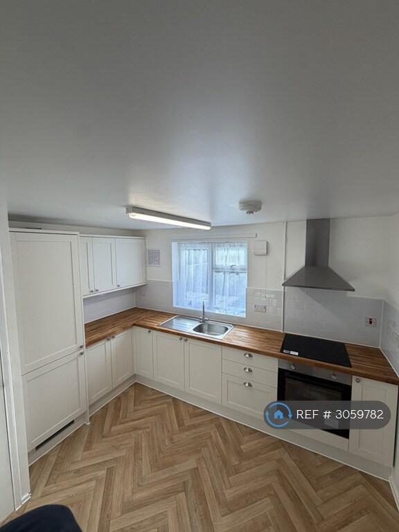 House in Peterborough - View 3