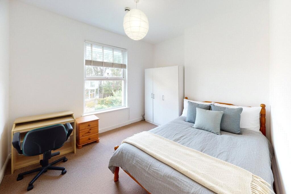 Main image of property: Guinea Lane, Fishponds, Bristol, BS16