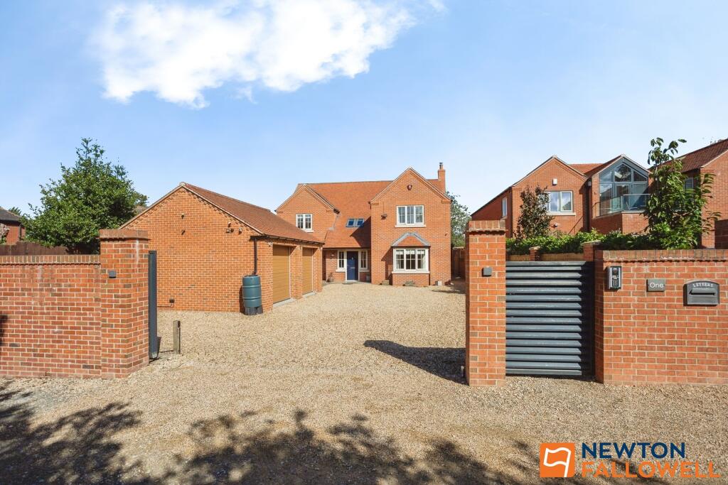Main image of property: Fox Gardens, Grantham, NG31