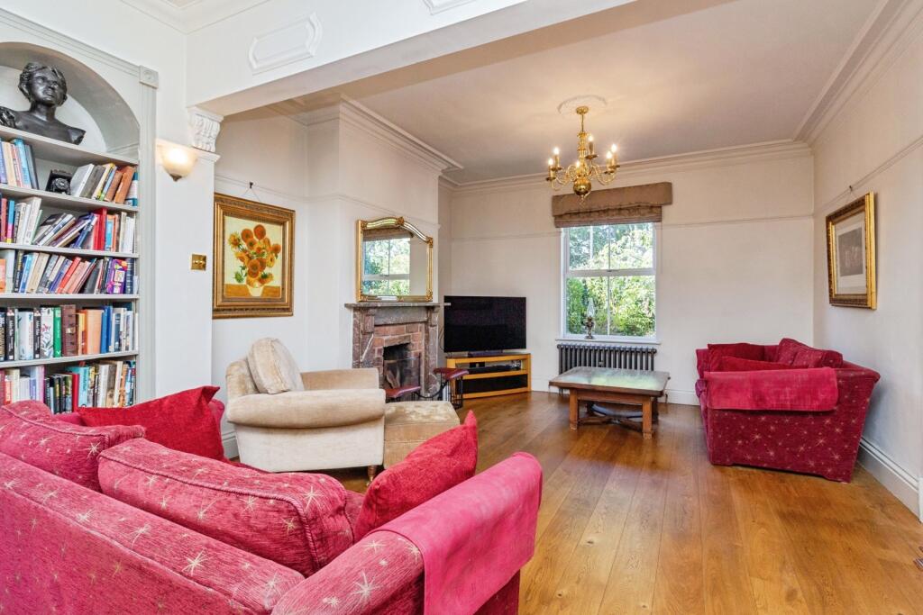 House in Stafford, Beaconside - View 5