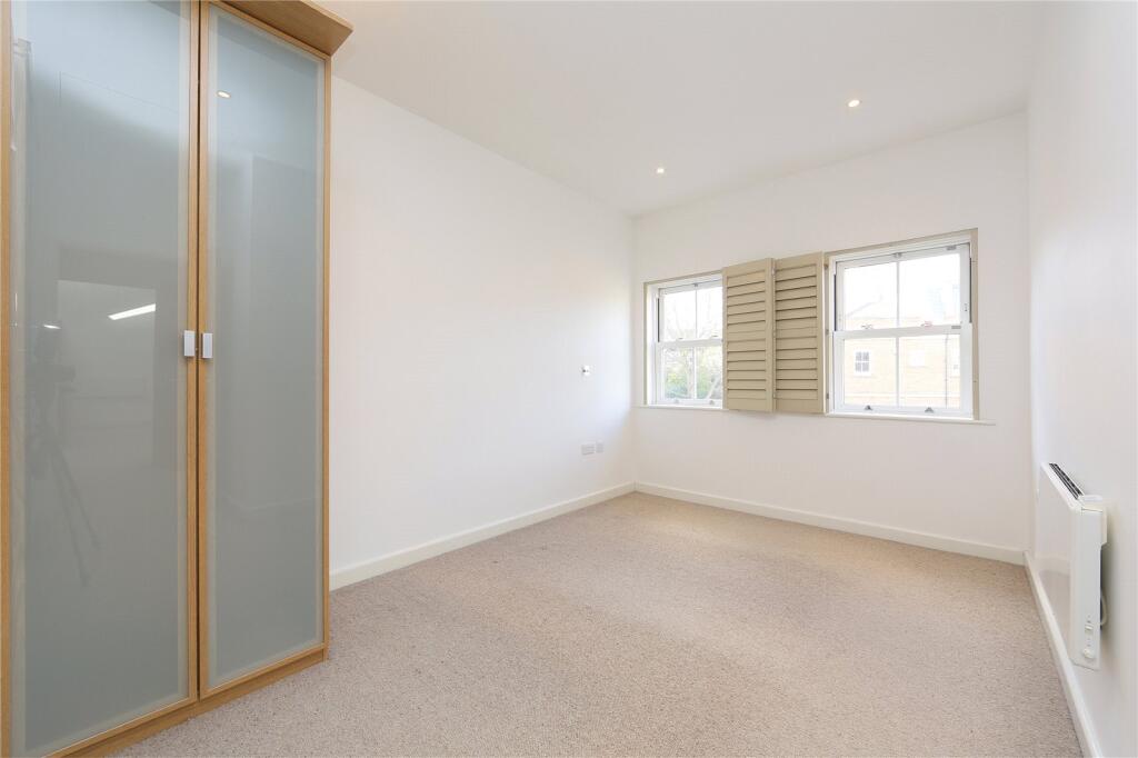 2 bedroom mews property for rent