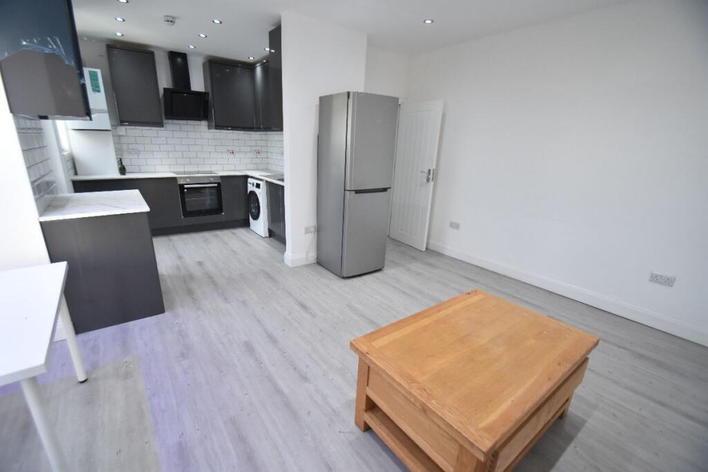 Apartment in London - View 4