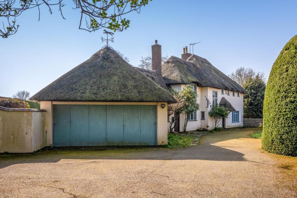 Main image of property: Church Road, Snitterfield, Stratford-upon-Avon