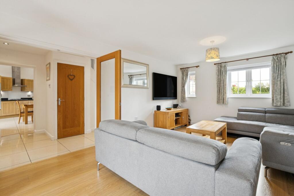 House in Stevenage - View 4
