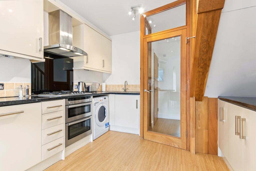 Property photo 8