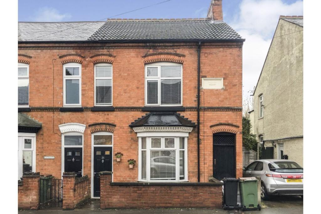 Clifford Street, Wigston, LE18, Wigston