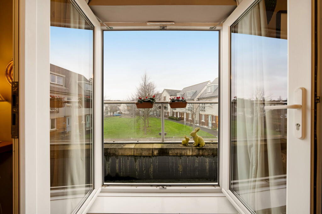 Kingfisher Road, Portishead, Bristol, BS20 7NF photo 4