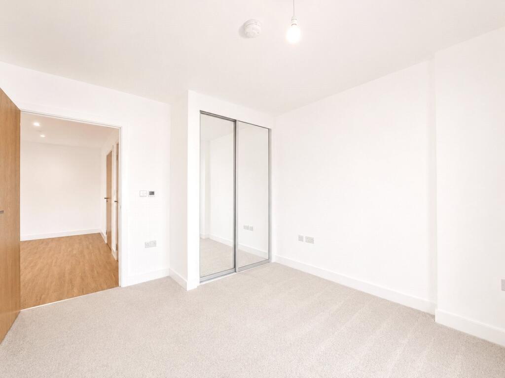 Apartment in London - More