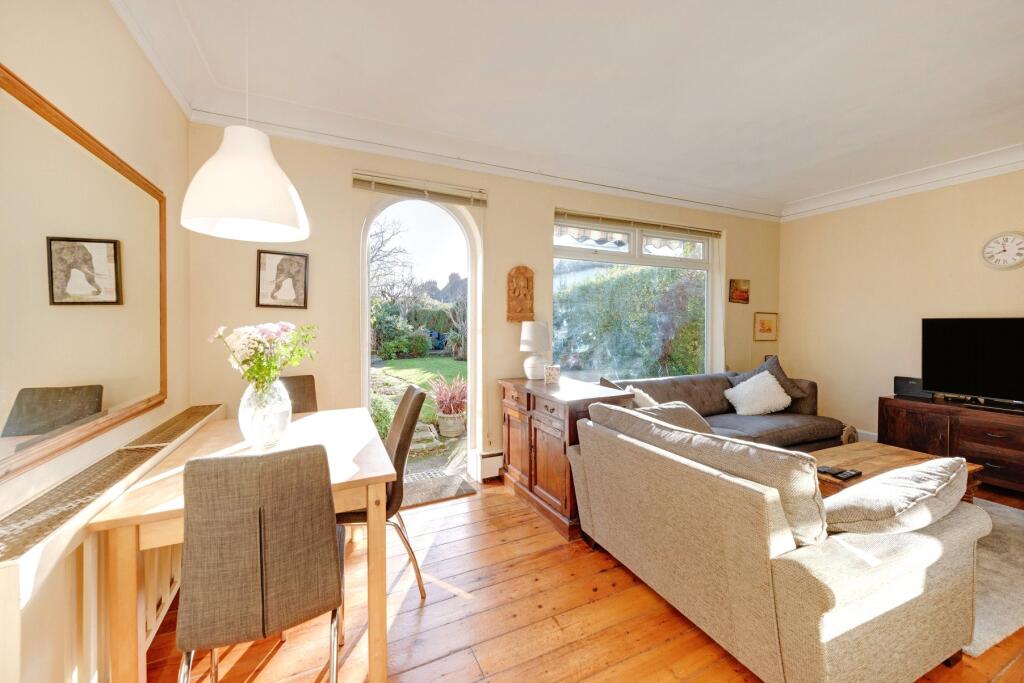 House in London - View 3