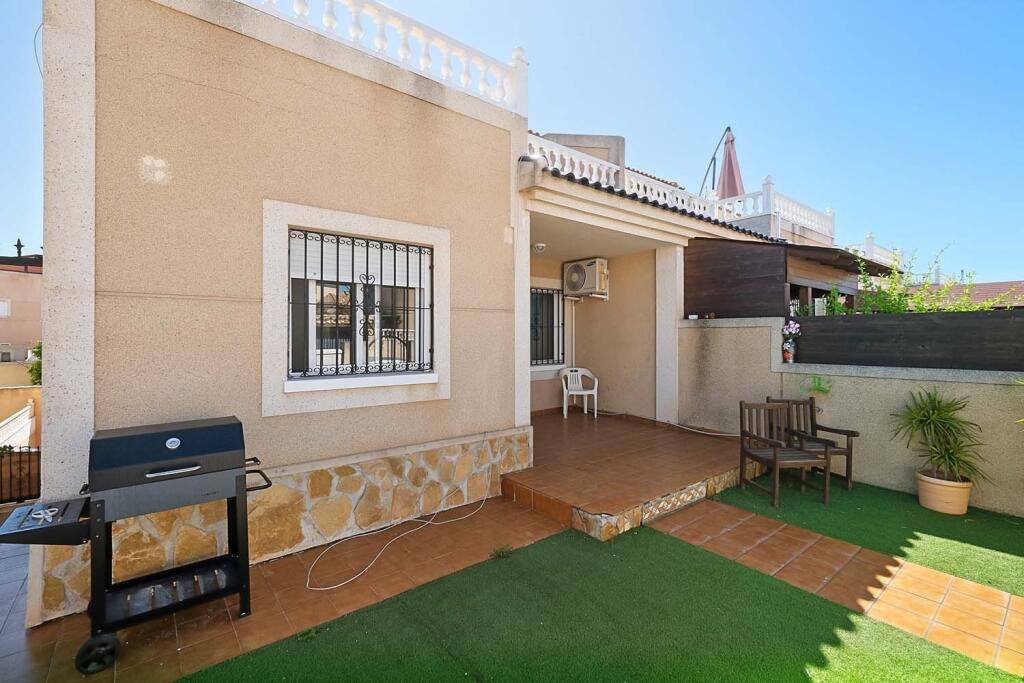 Main image of property: Valencia, Alicante, Pinar De Campoverde