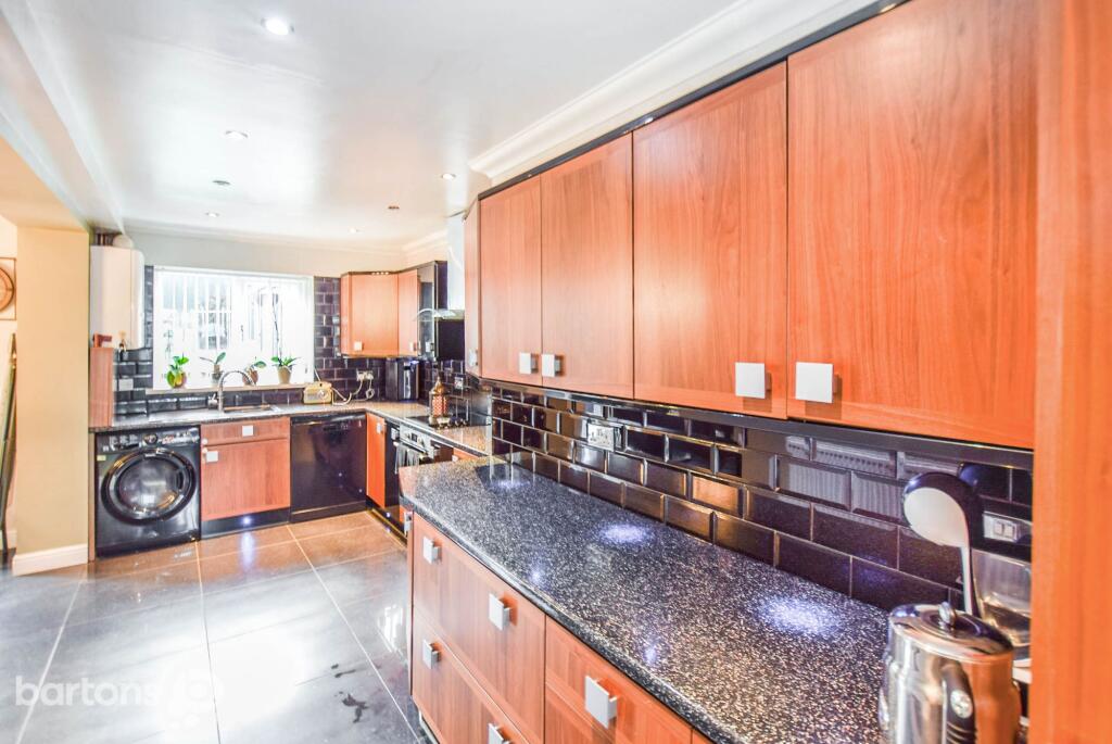 Simmonite Road, Rotherham, S61 photo 4