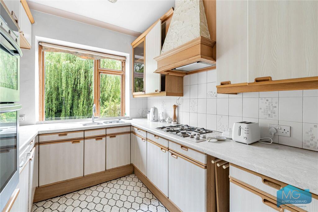 Wood Vale, London, N10 photo 4