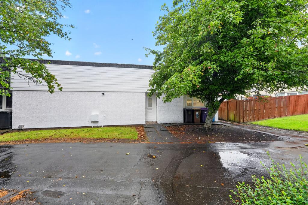 Main image of property: Skelmorlie Place, Kilwinning