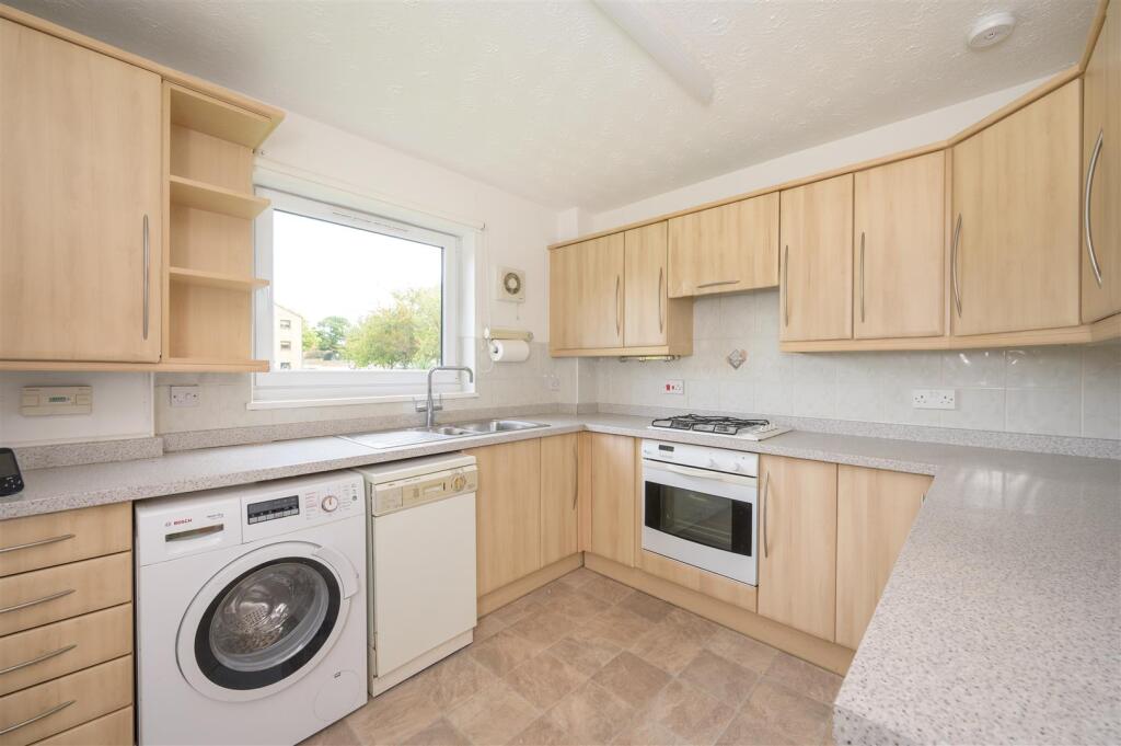Apartment in Edinburgh - More