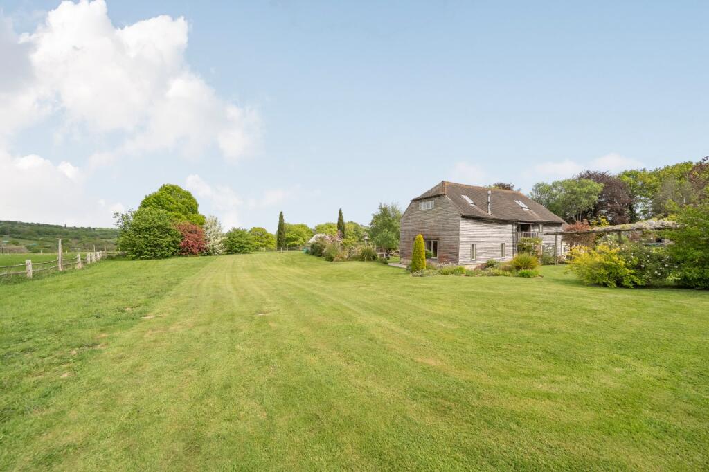 House in Redhill - View 4