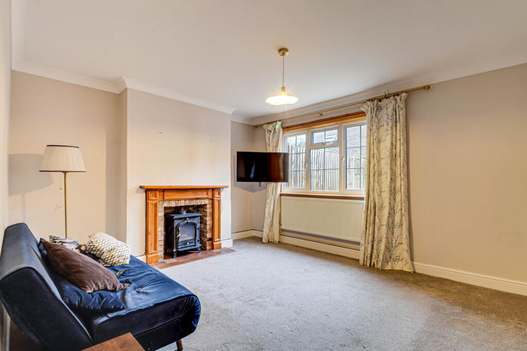 Additional image 2 of Fiddlers Hill, Luton Road, Harpenden, AL5