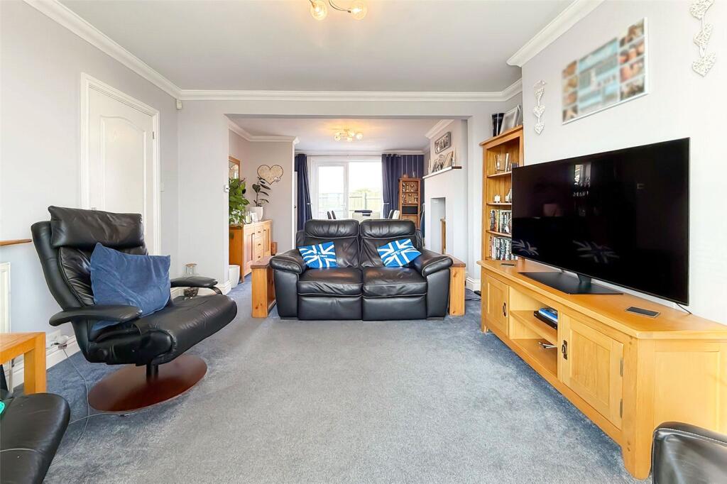 Lyminster Road, Littlehampton, West Sussex photo 2