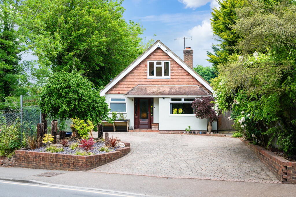 Main image of property: Bluehouse Lane, Oxted, RH8 0AA