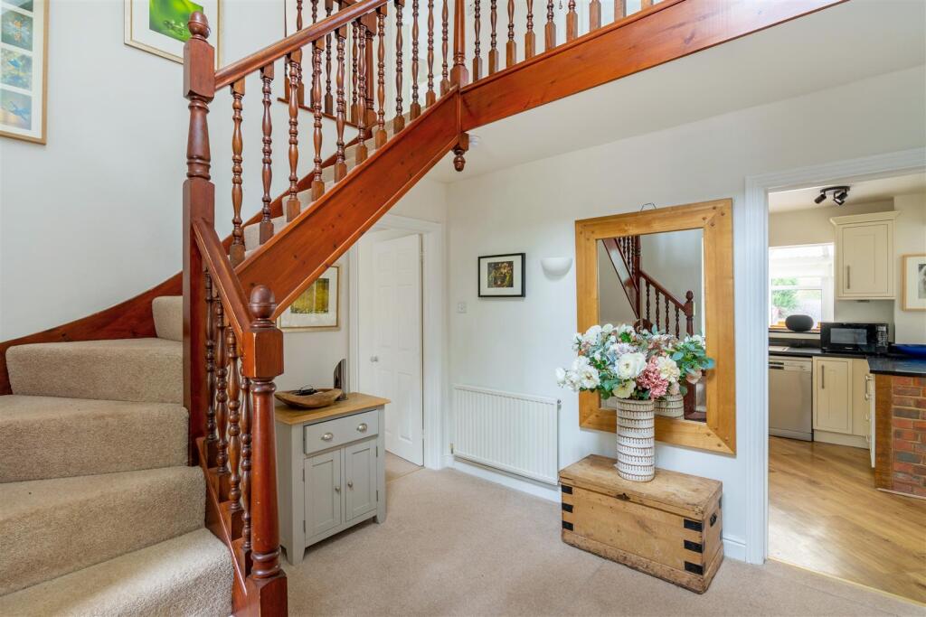 House in Middle Winterslow, Wiltshire - View 3