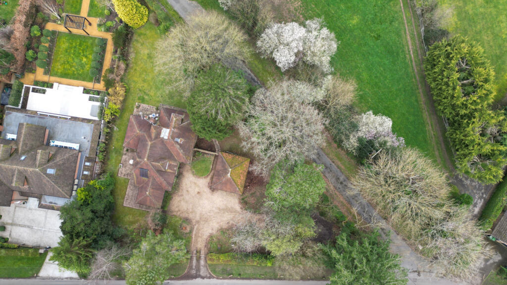 Main image of property: New Road, Little Kingshill , Great Missenden, HP16