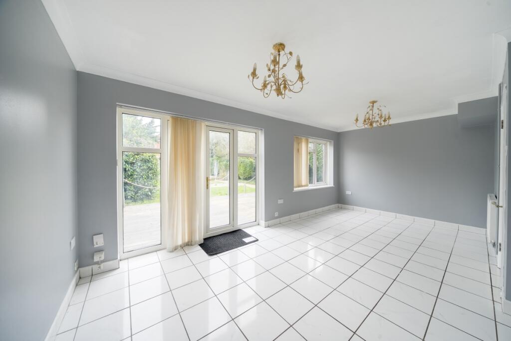 Additional image 4 of Dixons Hill Road Hatfield AL9