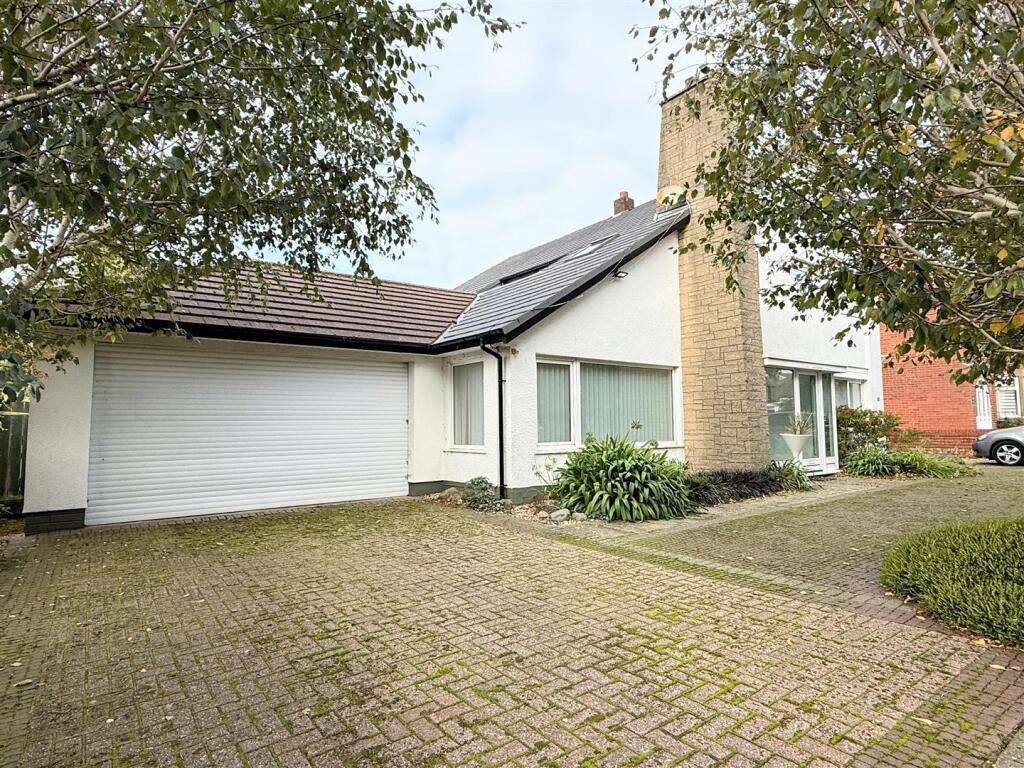 Bellingham Road, Lytham photo 2