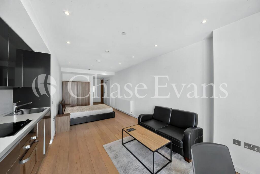 Apartment in London, Elephant and Castle - More