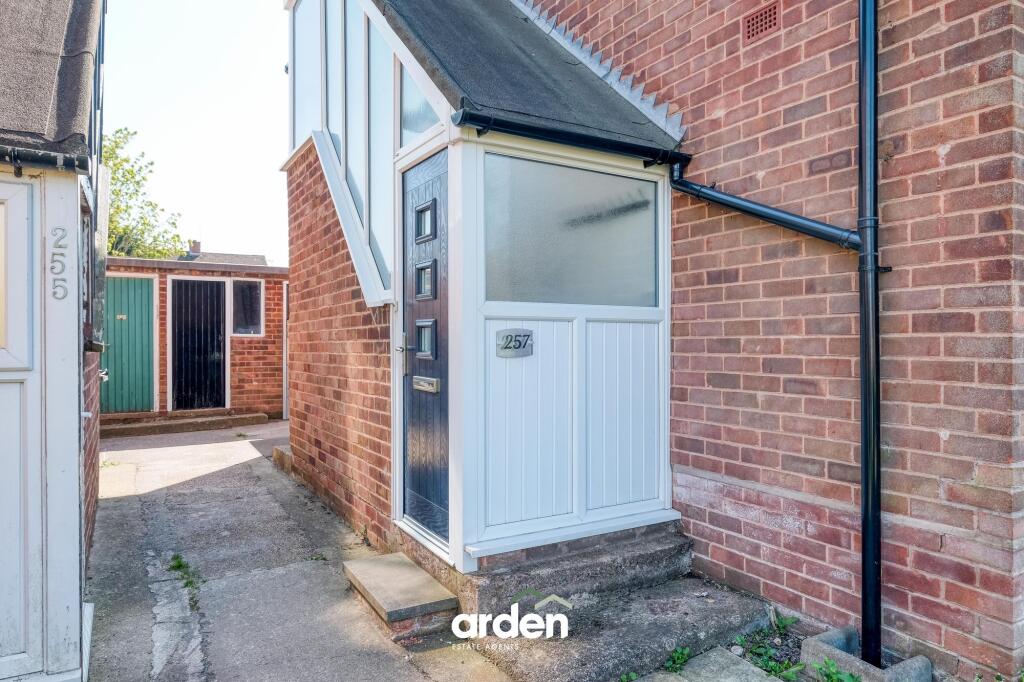 Apartment in Redditch, Batchley - View 5