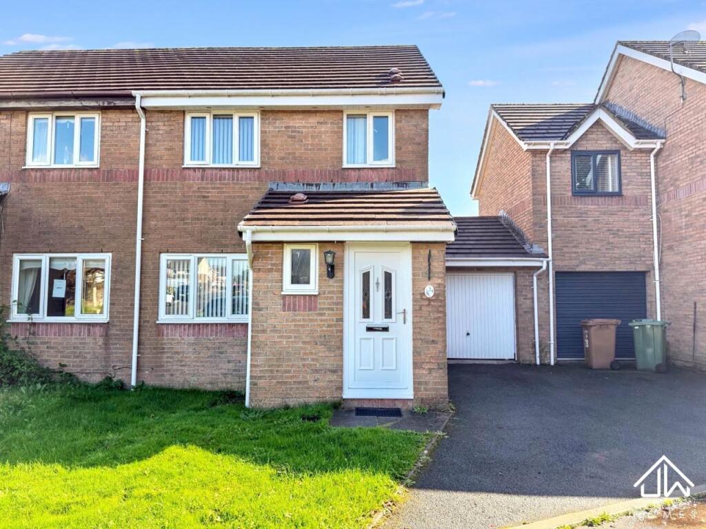 Main image of property: Clos Coed Duon, , Blackwood