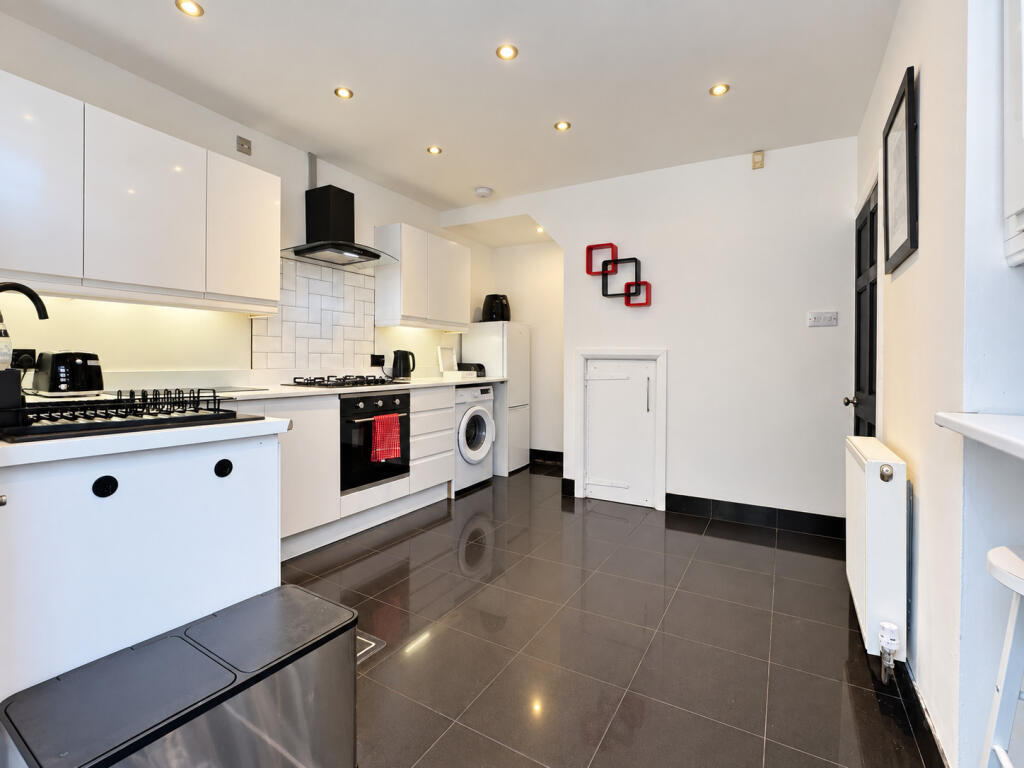Blandford Road, Birmingham photo 3