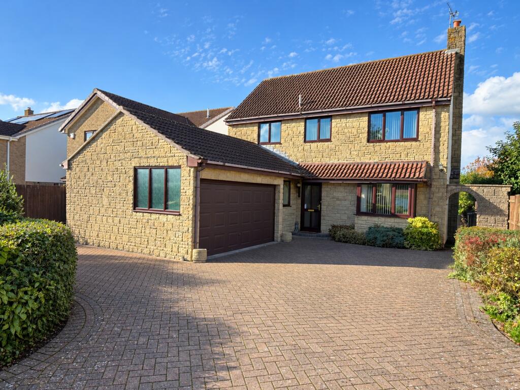 4-bed detached on The Uplands, Nailsea, North Somerset, BS48, £675,000