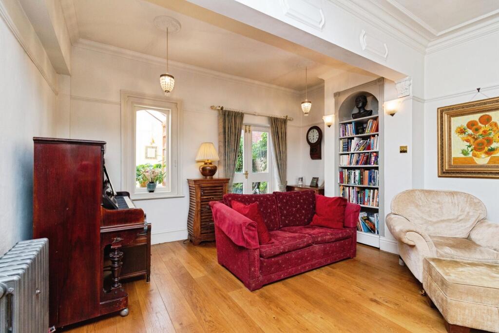 House in Stafford, Beaconside - More