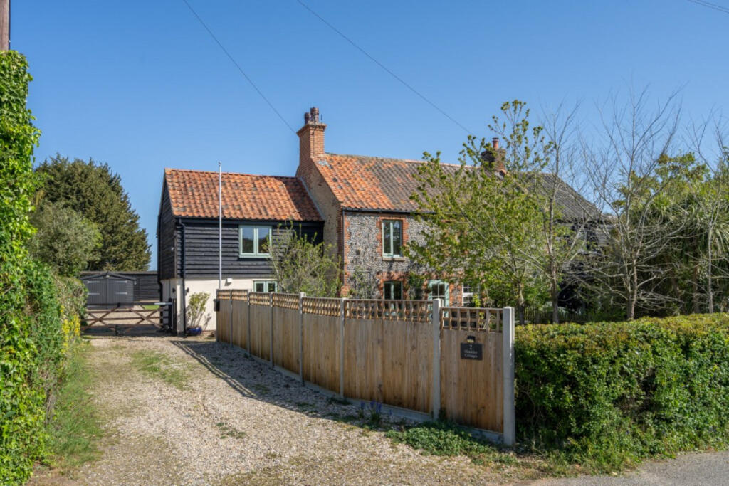 Main image of property: Hinckley Cottages, East Ruston, NR12 9