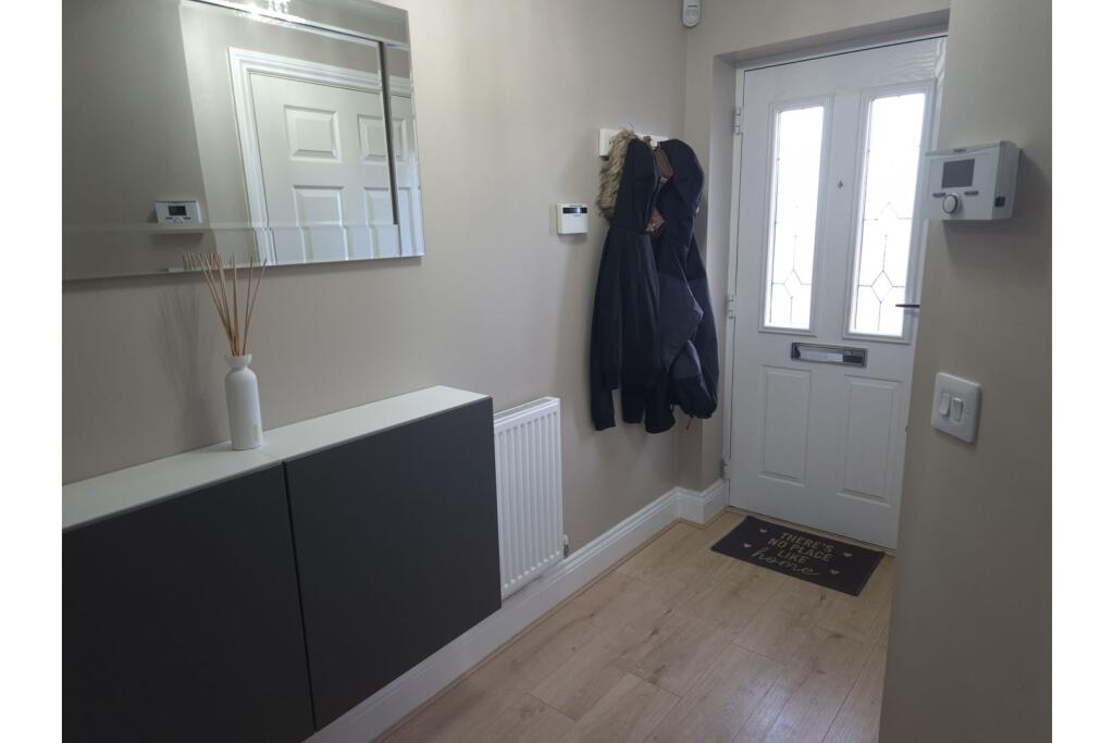 Goodacre Close, Alfreton, DE55 photo 3