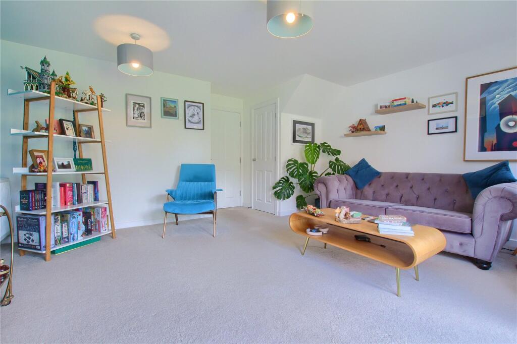 Goshawk Court, Wynyard photo 2
