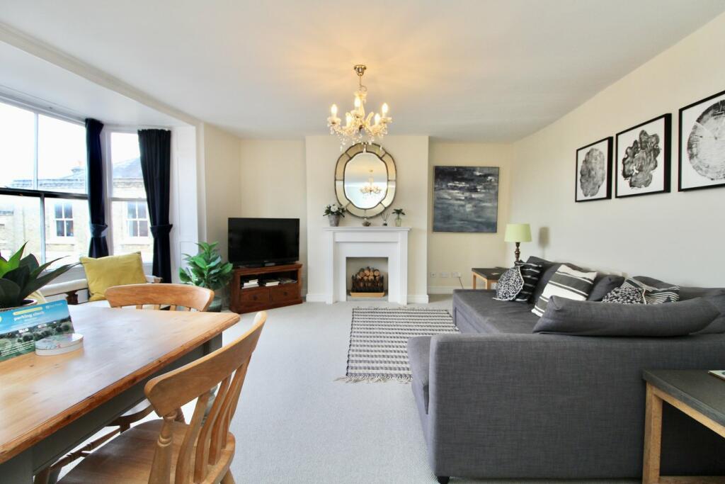 Main image of property: High Street, Lymington, SO41