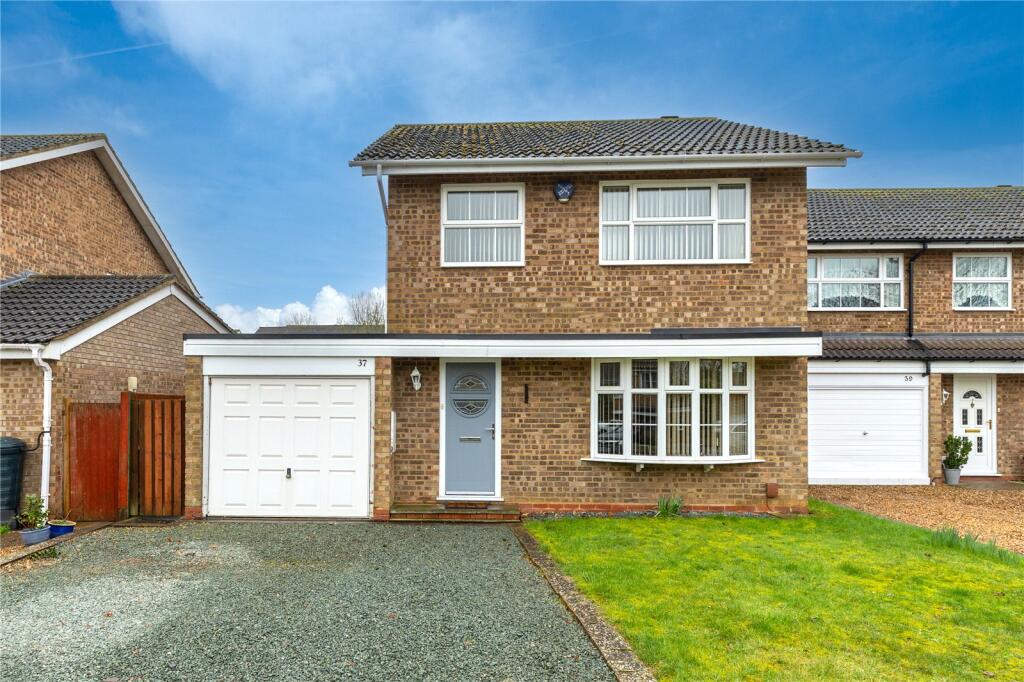 Main image of property: Westbury Lane, Newport Pagnell, Buckinghamshire, MK16