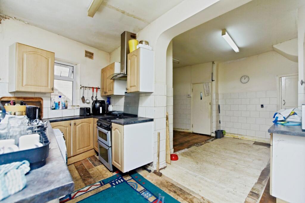 House in London - View 2