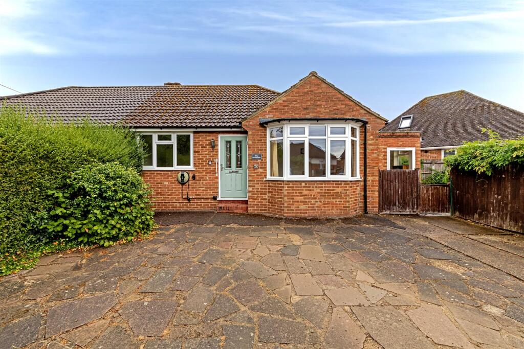 Chiswell Green Lane, St. Albans photo 2