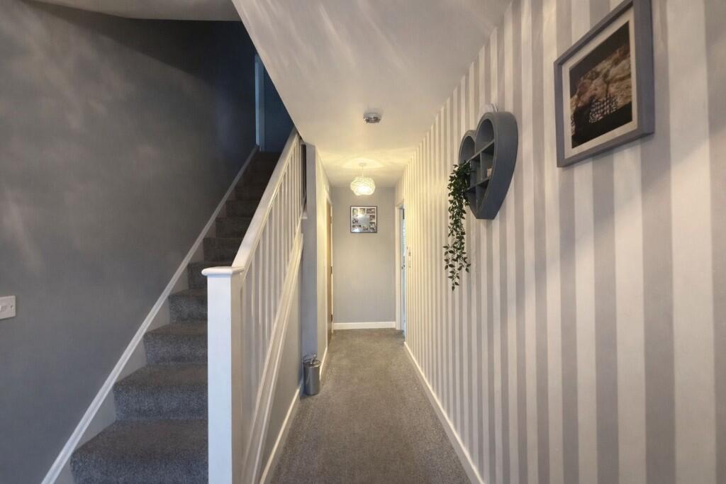 Netherwood Avenue, Castleford, West Yorkshire, WF10 photo 2