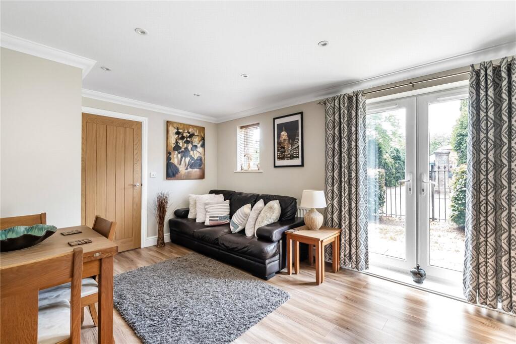 Apartment in Sevenoaks, Edenbridge - View 5