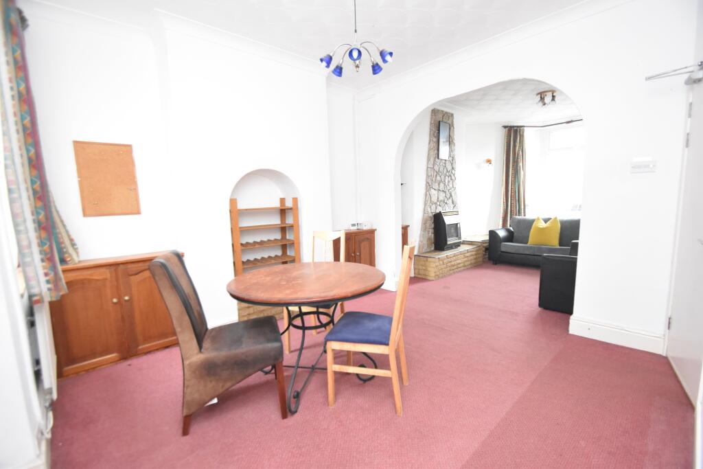House in Cardiff, Maindy, Cathays - View 2