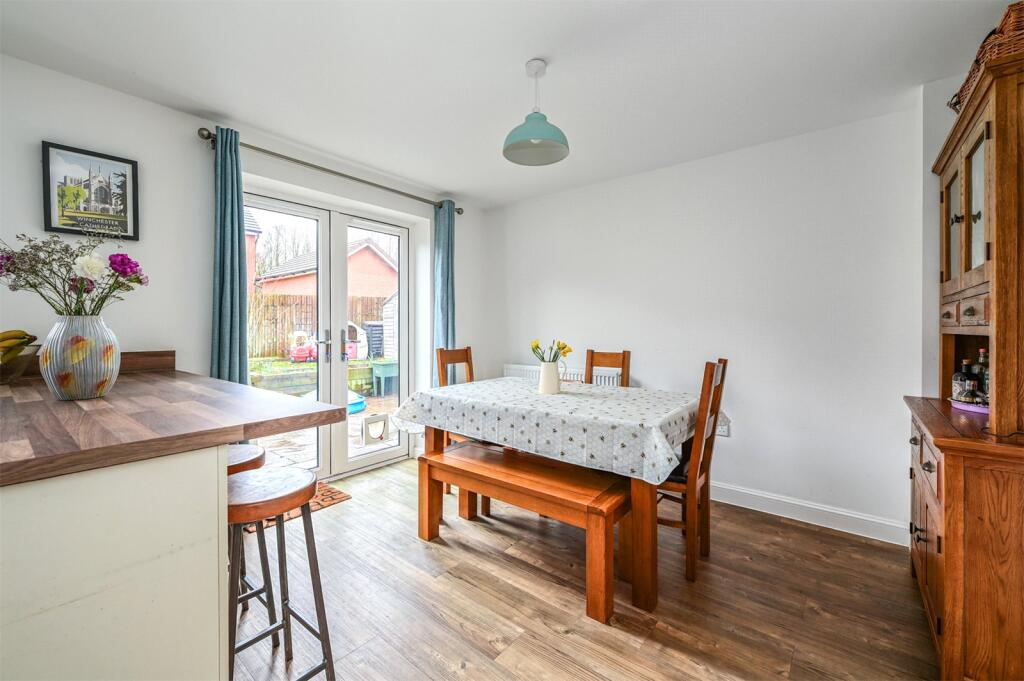Viney Close, Hook, Hampshire, RG27 - More