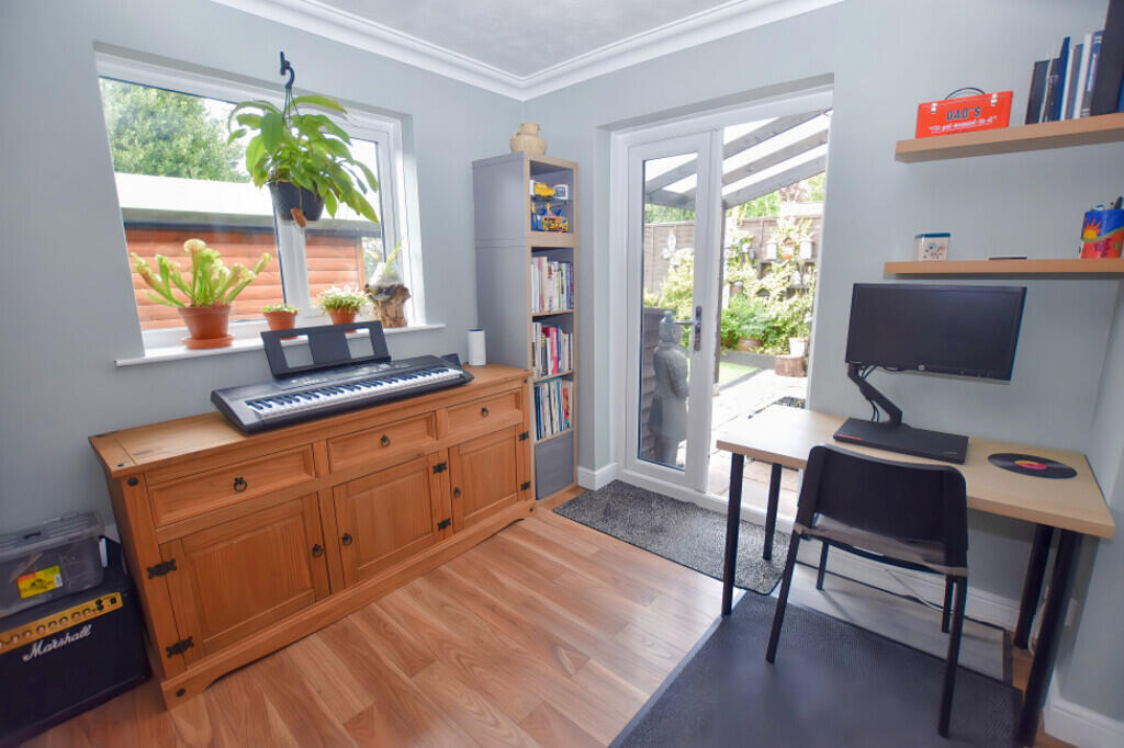 House in Telford - View 4