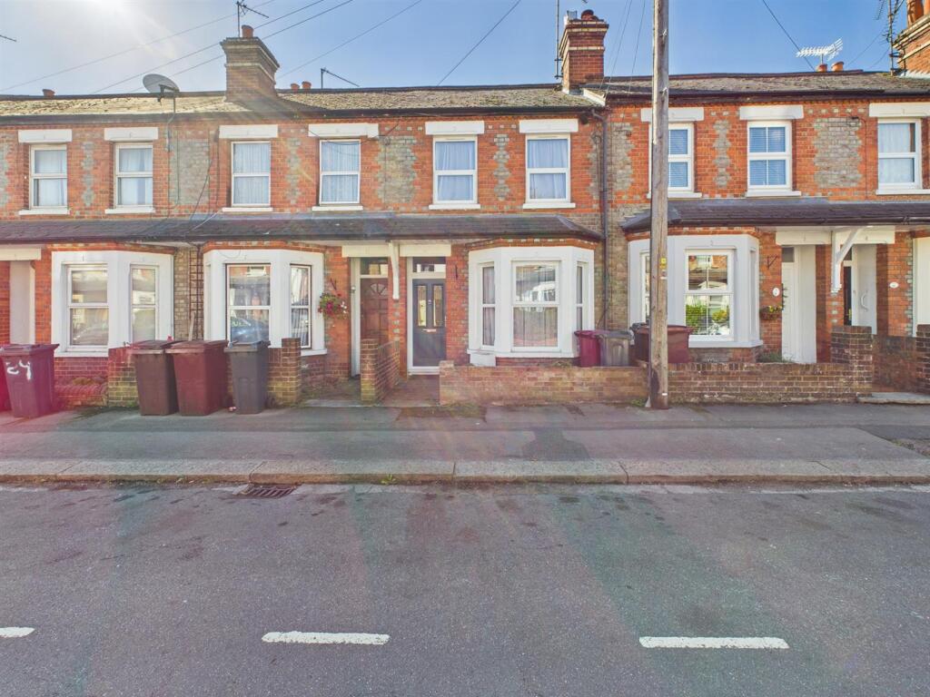 3-bed terraced on Audley Street, Reading, £325,000
