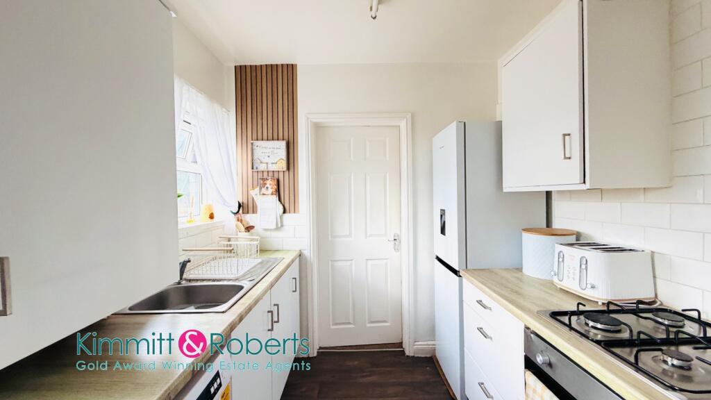 The Avenue, Seaham, Durham, SR7 8BD photo 3